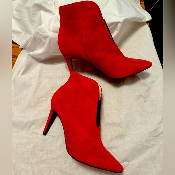 Suede like Red Stiletto booties, size 10, Medium New - Picture 1 of 2